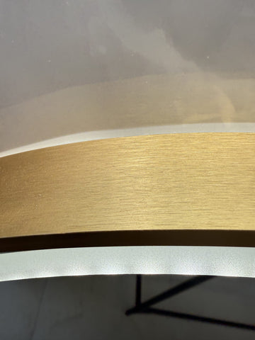 Oglinda LED 70×70 cm cu Rama Aurie, Senzor Miscare Premium – 3 Tipuri de Lumina, Dimabila, Ceas & Temperatura, Dezaburire