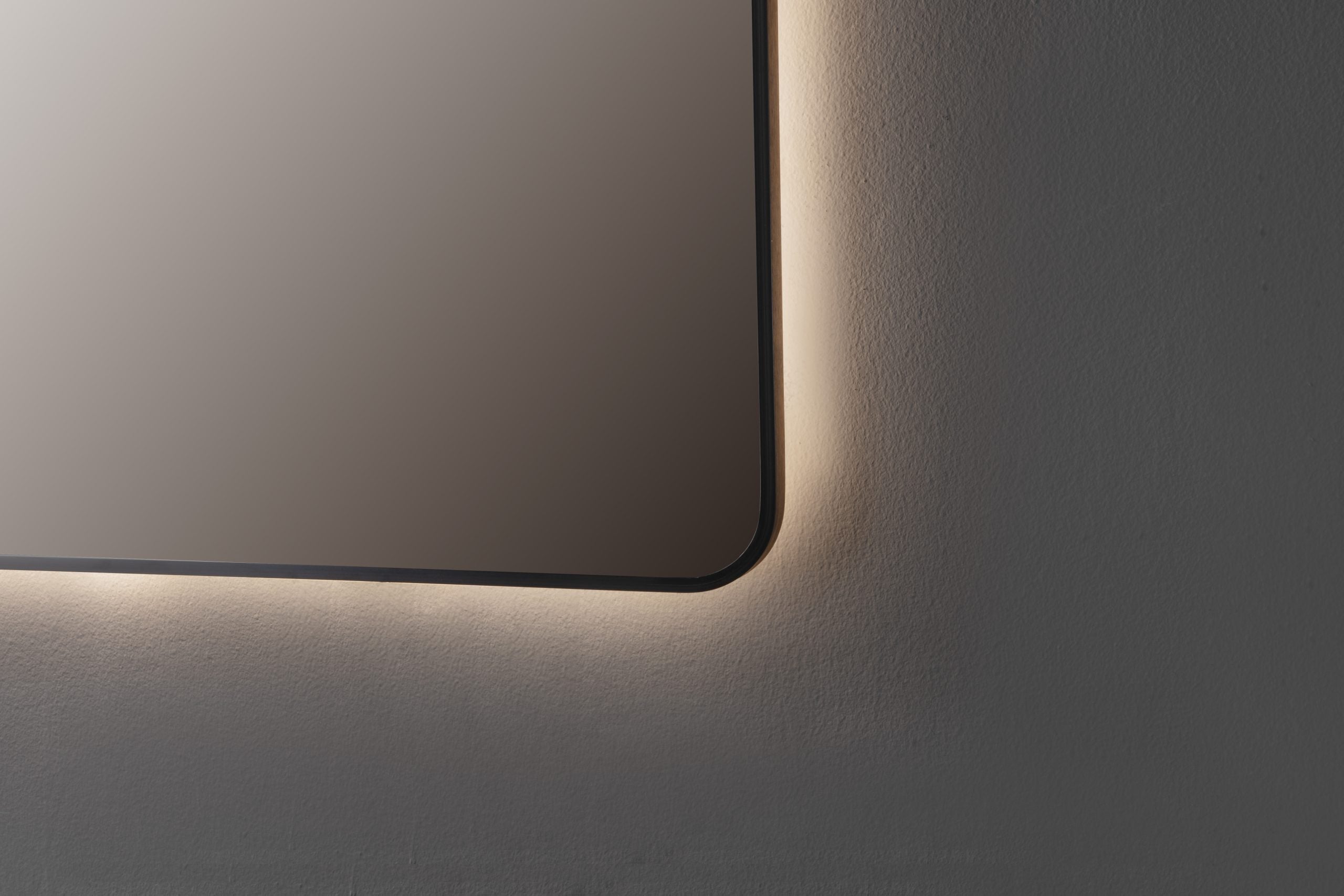Oglinda LED Patrata Premium 80×80 cm, Rama Neagra, 3 Tipuri de Lumina – Calda, Rece, Neutra